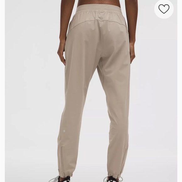 Lululemon Athletica Off-White Joggers - Picture 8 of 9